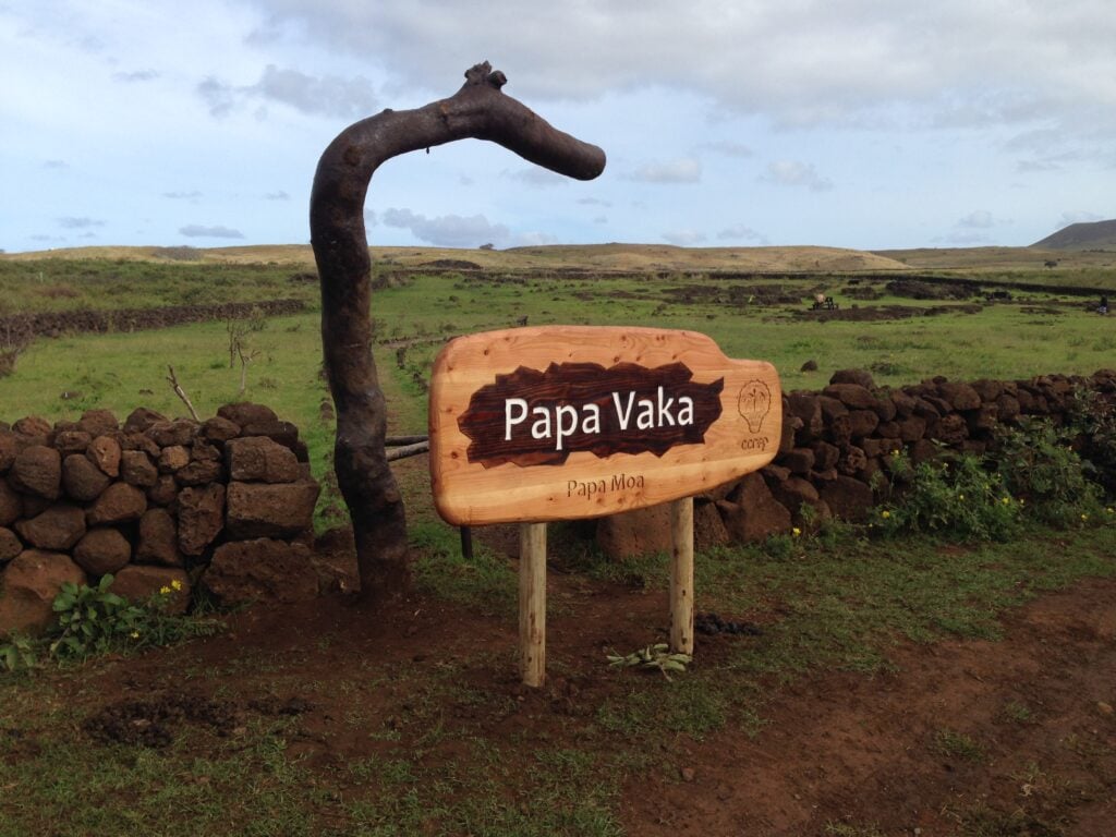 lugares turisticos de isla de pascua papa vaka